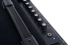 Amplificator combo pentru clape Roland KC-200
