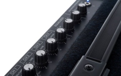 Amplificator combo pentru clape Roland KC-200