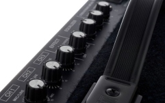 Amplificator combo pentru clape Roland KC-220