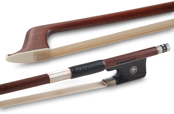 Arcuș violoncel W. E. Dorfler Arcuș violoncel Lemn de Pernambuc Rotund