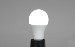 Bec WiFi inteligent Omnilux LED E27 RGB/WW/CW WiFi