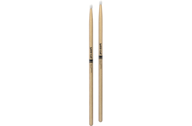 Bețe de tobe ProMark Classic Forward 747B Hickory Nylon 