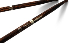 Bețe de tobe ProMark Scott Johnson FireGrain Signature Stick