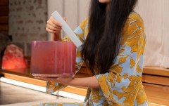 Bol de meditație cu mâner Meinl 8" Essence Solfeggio Crystal Singing Bowl 174 Hz, Brandy Rose