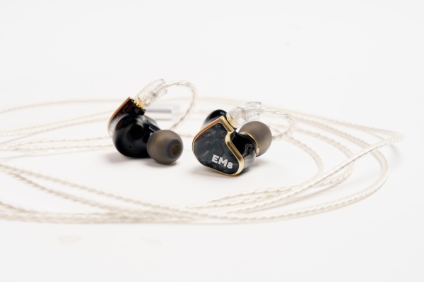 EM8 In-ear Stage Monitors Triple-driver