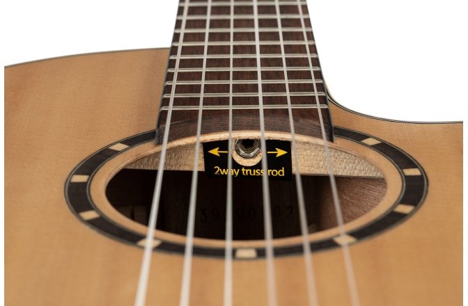 Chitară electro-clasică  Ortega Family Series 3/4 Nylon String Guitar 6-String - Natural + Gig Bag RCE125-3/4