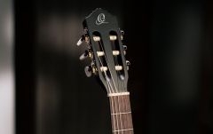Chitară electro-clasică Ortega Family Thinline Cutaway RCE125SN-SBK