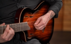 Chitară electro- clasică Ortega TourPlayer DeLuxe Lefty - Acacia Burst + Gig Bag