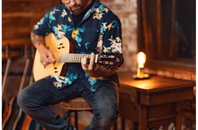 Chitară Electro-Clasică Ortega TourPlayer DeLuxe Nylon 6 String  Spruce Natural + Gig Bag