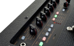 Combo hibrid pentru chitara electrica VOX VT40X