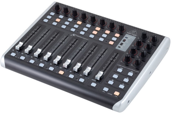 Behringer X-Touch Compact