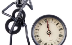 Decoratiune pentru camera Gewa sculptura cu ceas Chitara bas