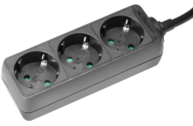 Distribuitor de curent Adam Hall 3-Outlet Power Strip 5m