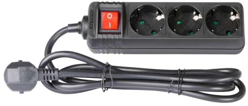 Adam Hall 3-Outlet Power Strip 8747 S3