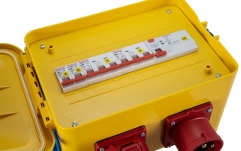 Distribuitor portabil de curent  Eurolite SBPO-3240B Power Distributor