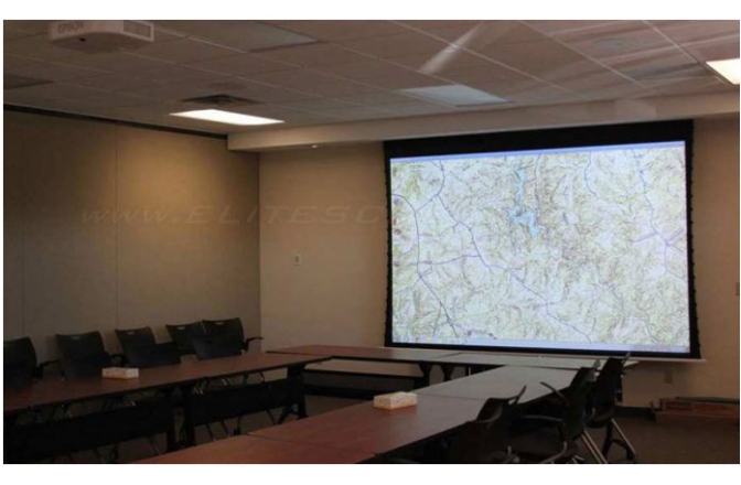 Ecran de proiectie electric incastrabil in tavan Elitescreens Evanesce Tab-Tension Series 202cm x 126cm