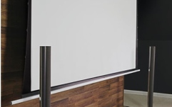 Ecran proiectie electric cu montare pe perete sau tavan Elitescreens Saker SKT110XHW-E12