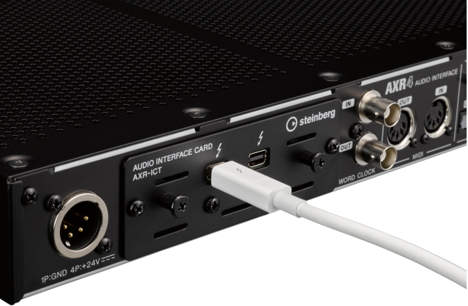 Interfață audio Steinberg AXR4T