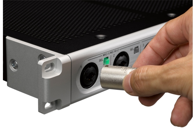 Interfață audio Steinberg AXR4T