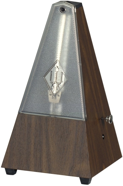 Wittner Forma de piramida Nuc-granulat 814K