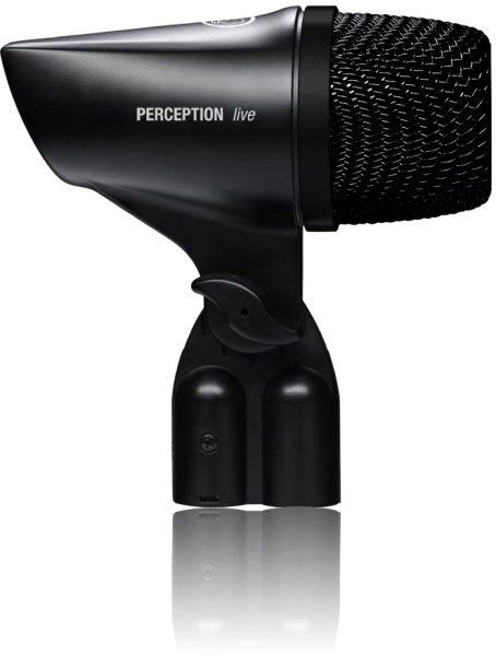 AKG P2