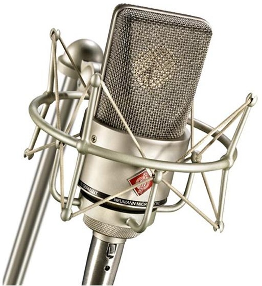 Set de microfon Neumann TLM 103 cu suspensie elastica.