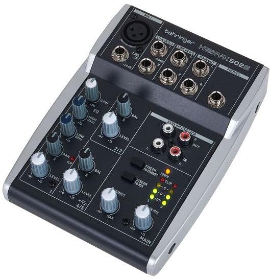 Behringer Xenyx 502S