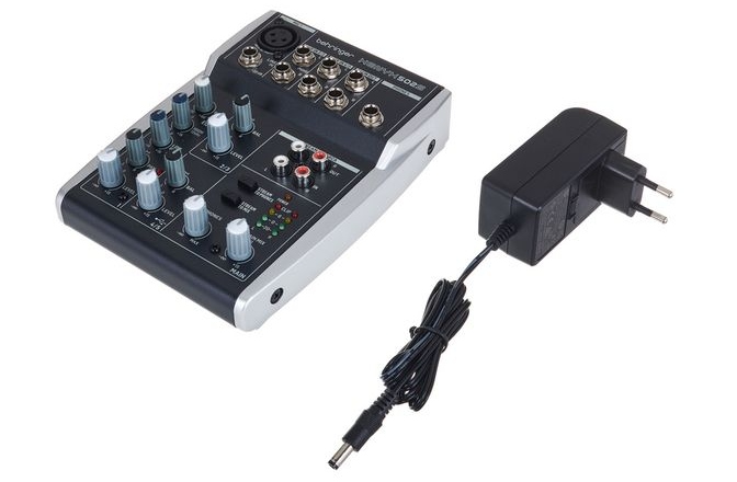 Mixer Analogic cu 5 Canale Behringer Xenyx 502S