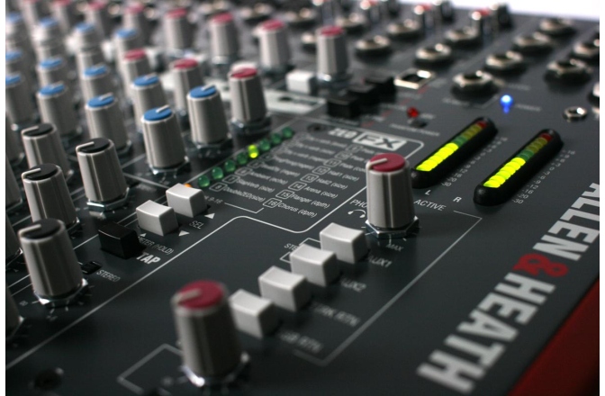 Mixer audio Allen&Heath ZED-22FX