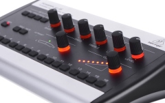 Mixer stereo digital pentru monitorizare si control personal al monitorizarii Behringer P16M