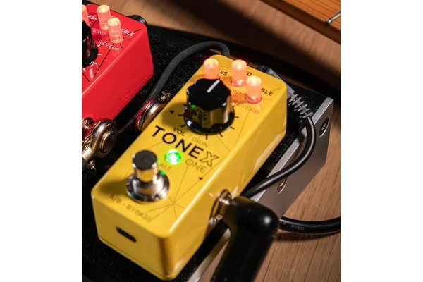 IK Multimedia ToneX One Brown Sound Yellow Limited Edition