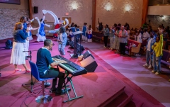 Pian digital de scenă Roland RD-2000 EX