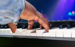 Pian digital de scenă Roland RD-88 EX