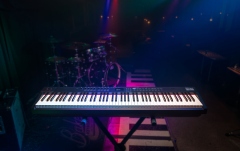 Pian digital de scenă Roland RD-88 EX