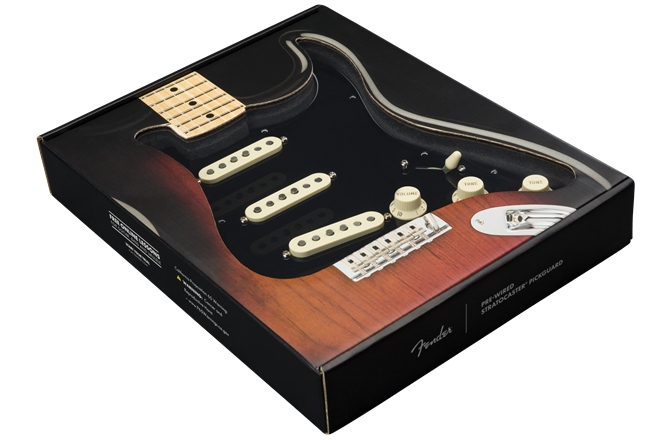 Pickguard  Fender Pre-Wired Strat Pickguard Custom Shop Texas Special SSS Black 11 Hole PG