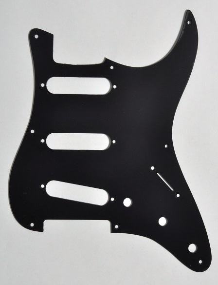 Goeldo Strat Pickguard SSS Bk