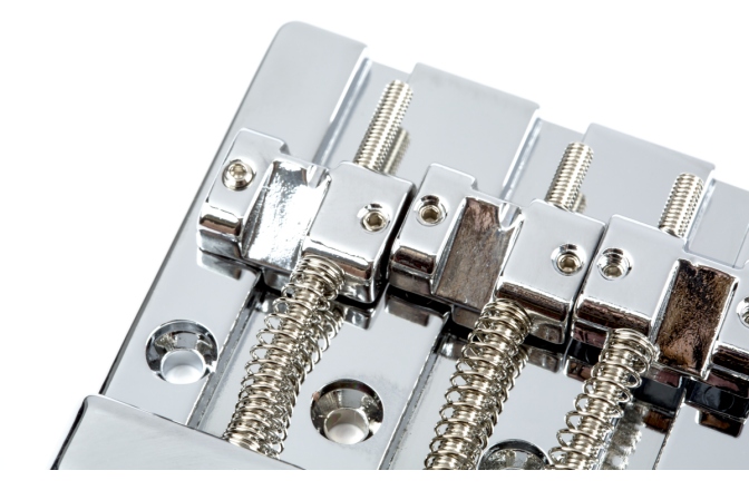 Punte bas cu 4 corzi Fender HiMass 4-String Bridge With Brass Saddles Chrome