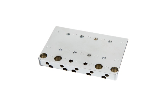 Punte bas cu 5 corzi Fender HiMass 5-String Bass Bridge With Zinc Saddles Chrome