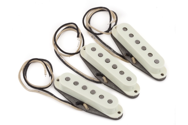 Pure Vintage '65 Strat Pickup Set Vintage White (3)