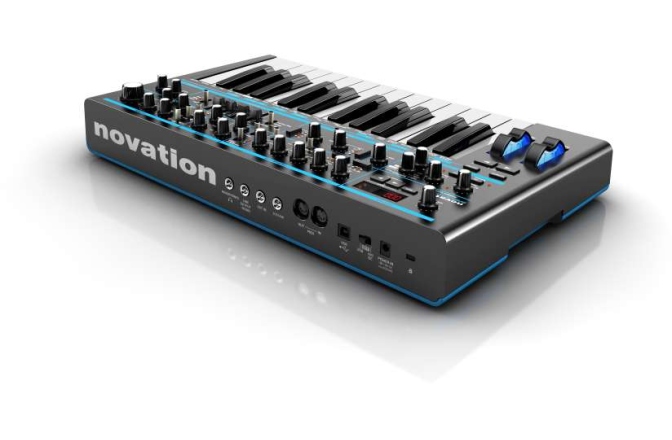Sintetizator analogic Novation Bass Station II