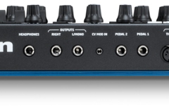 Sintetizator polifonic Novation Peak