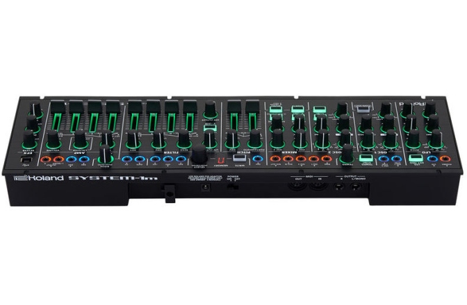 Sintetizator semi-modular de tip plug-out  Roland System-1m
