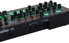 Sintetizator semi-modular de tip plug-out  Roland System-1m