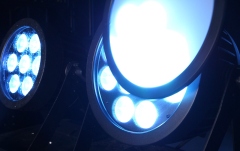 Spot de Exterior cu 7 x LED RGBW Eurolite LED IP PAR 7x8W QCL spot