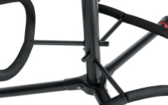 Stativ pentru 3 chitări Gator Frameworks Triple Guitar Stand