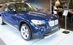 Stativ podea Tableta / Monitor  Vogels PTA 3101, negru