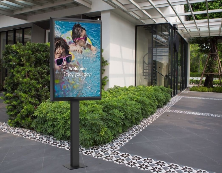Vogels Kiosk outdoor pentru display LG 49XE4F-M, 49