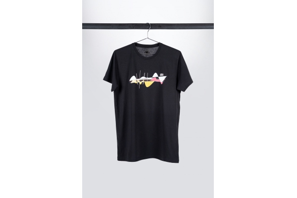 Ladies T-Shirt Designed By Anika Nilles L Ladies T-Shirt Designed By Anika Nilles L