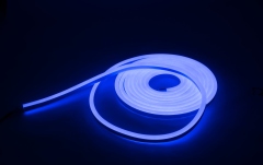 Tub de lumină flexibil cu 600 LED-uri, albastru Eurolite LED Neon Flex 24V 5m blue Set