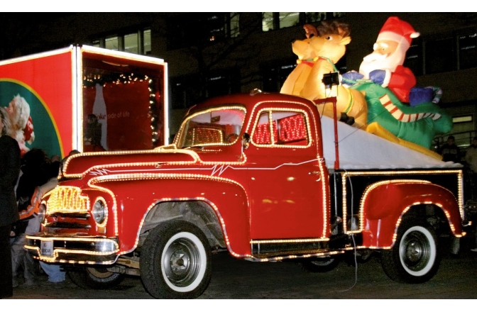 Tub flexibil pentru iluminat decorativ Eurolite RUBBERLIGHT RL1-230V red 44m